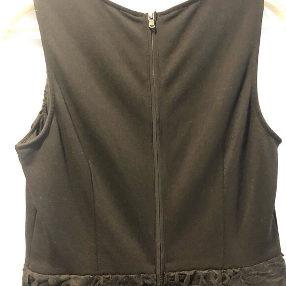 Club Monaco Leala Cocktail Dress size 4 Black Floral Lace Overlay - Picture 7 of 10